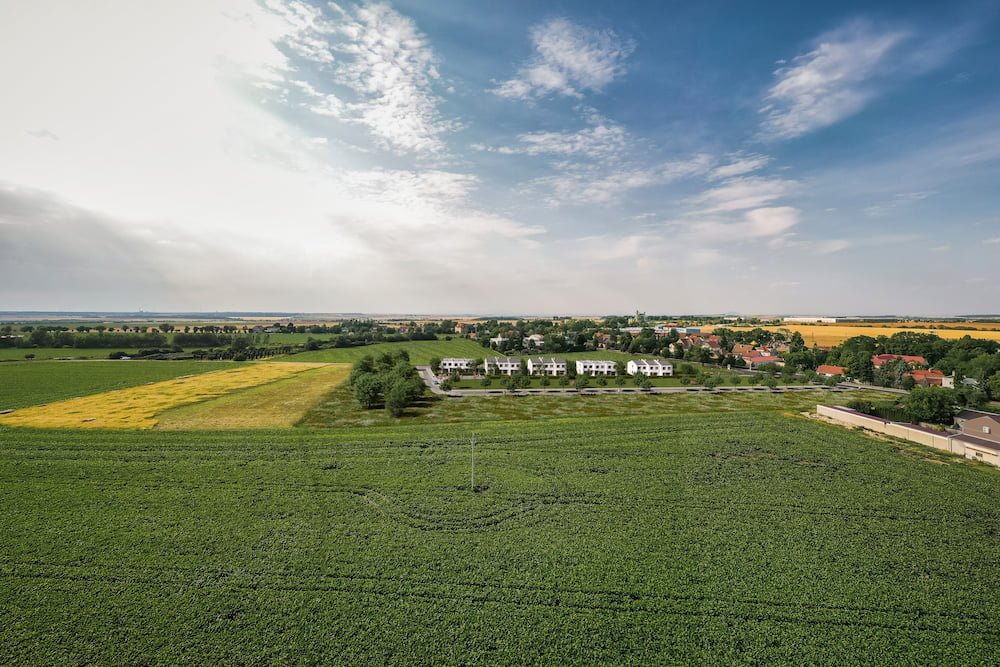 Výborná dopravní dostupnost do Prahy a okolí
